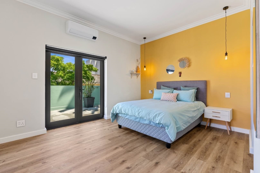 4 Bedroom Property for Sale in Sea Point Western Cape